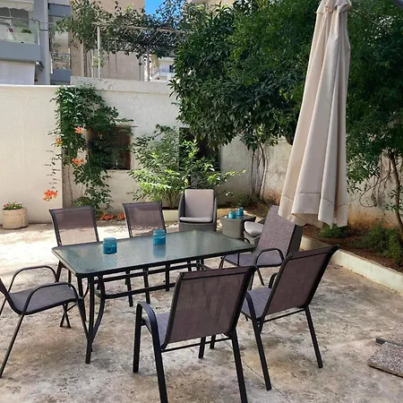 Beautiful Vintage Flat - Back Yard Garden Access Athens